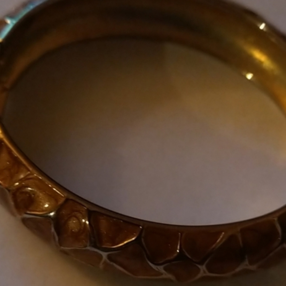 Vintage Beautiful Bracelet - Picture 2 of 2